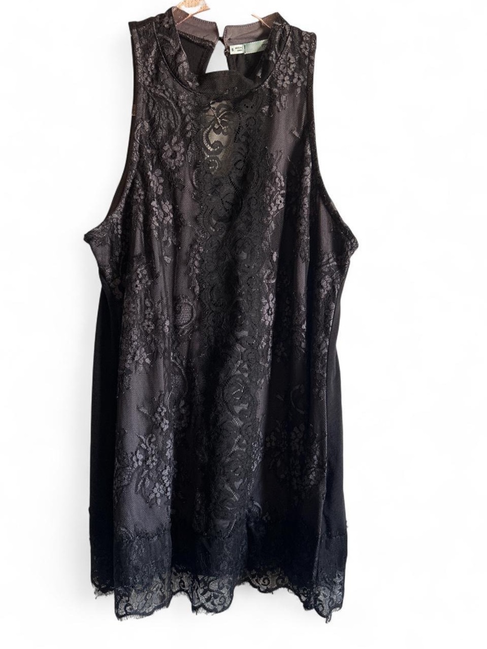 Maurice’s Black Sleeveless High-neck lace camisole tank top size small
